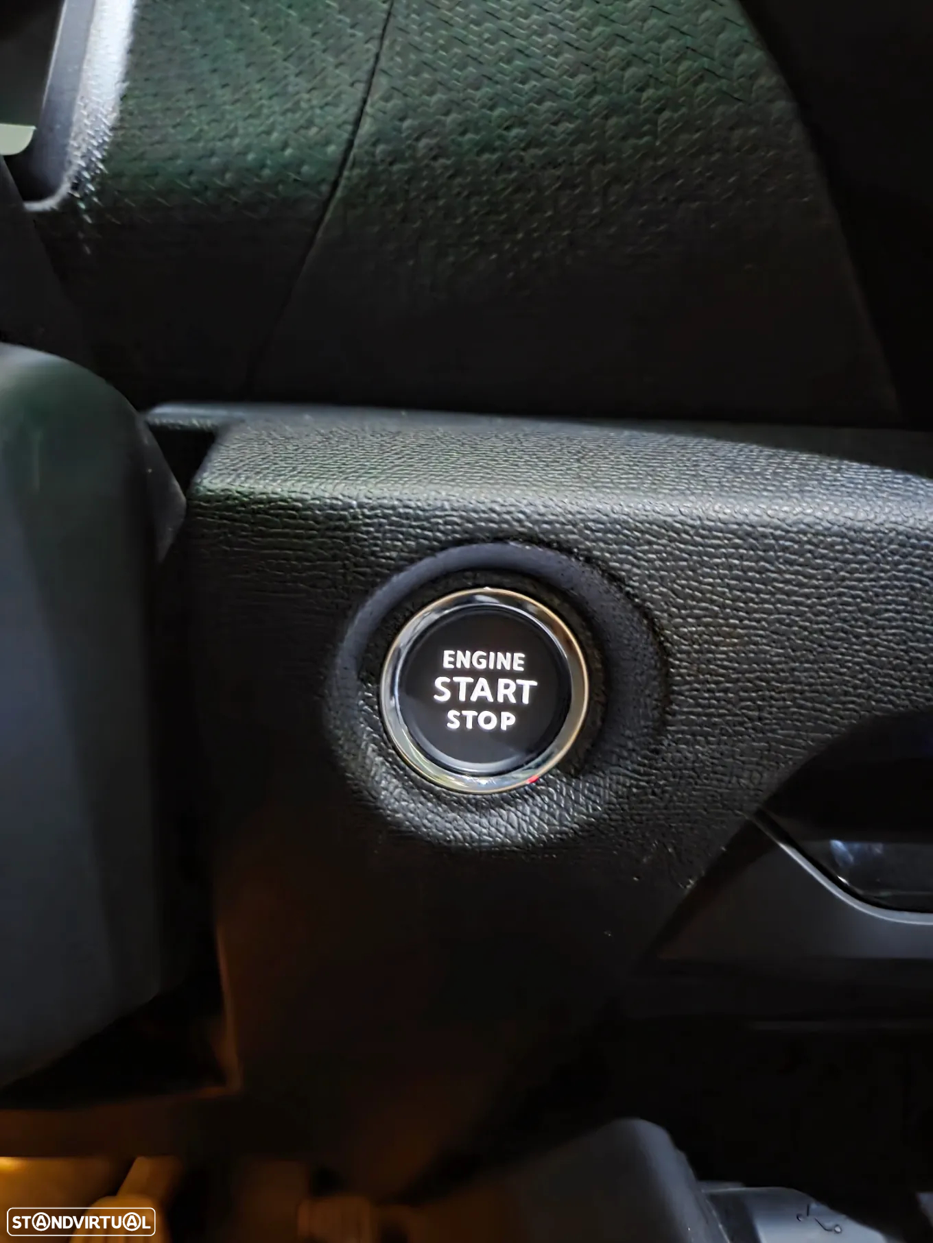 Citroën C4 1.2 PureTech Shine - 25