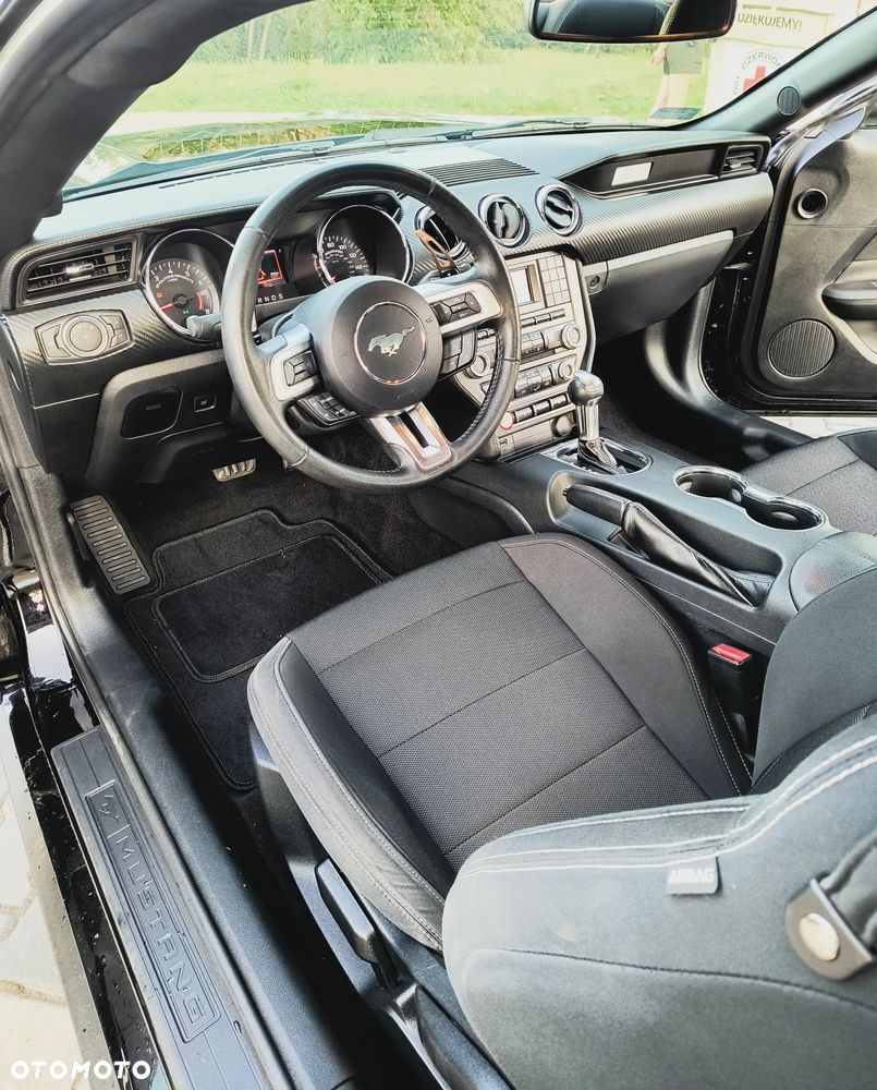 Ford Mustang 3.7 V6 - 8