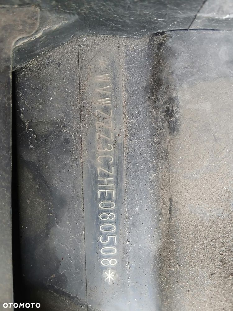 Volkswagen Passat - 12