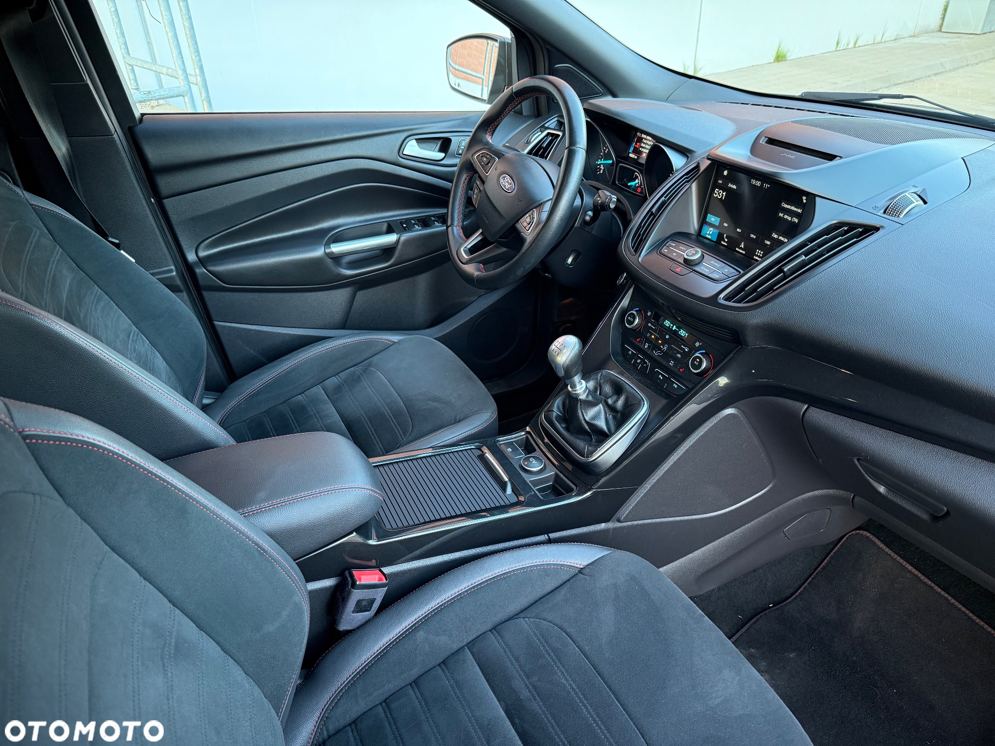 Ford Kuga - 22