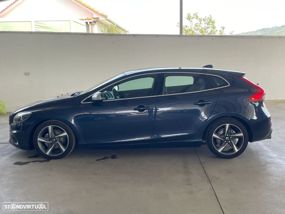 Volvo V40 D2 R Design - 2