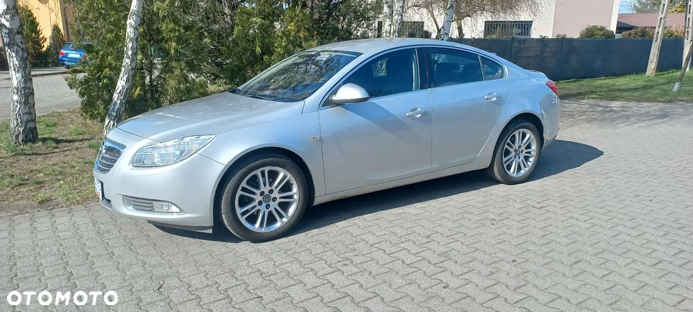 Opel Insignia 1.8 Design Edition - 1
