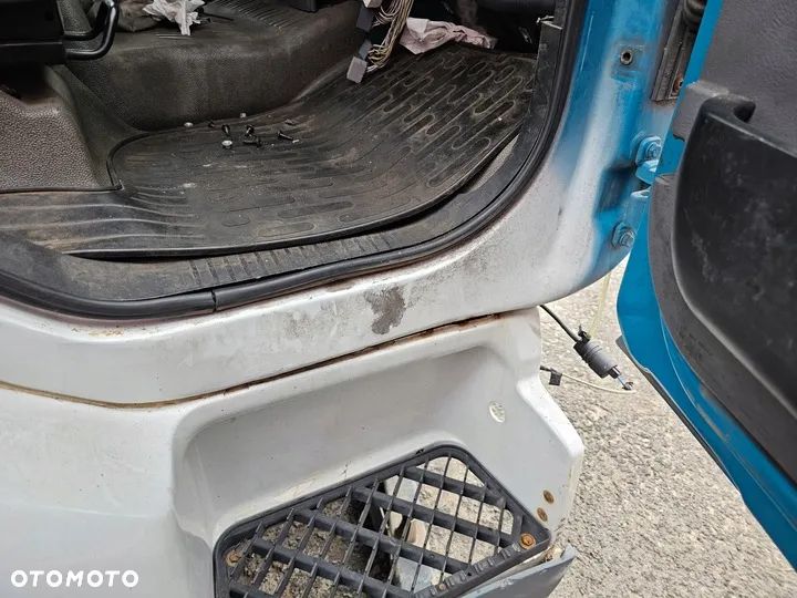 KABINA DZIENNA KRÓTKA RENAULT MIDLUM DCI 2006 rok - 13