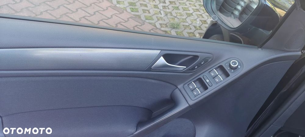 Volkswagen Golf 1.2 TSI BlueMotion Technology MATCH - 29