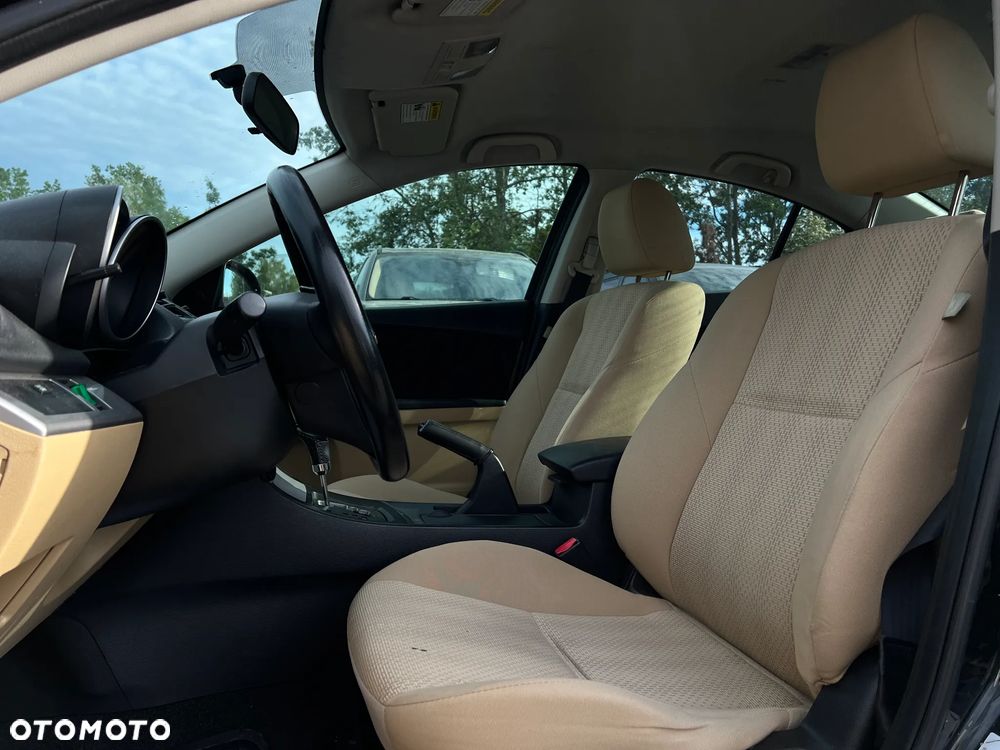 Mazda 3 - 11