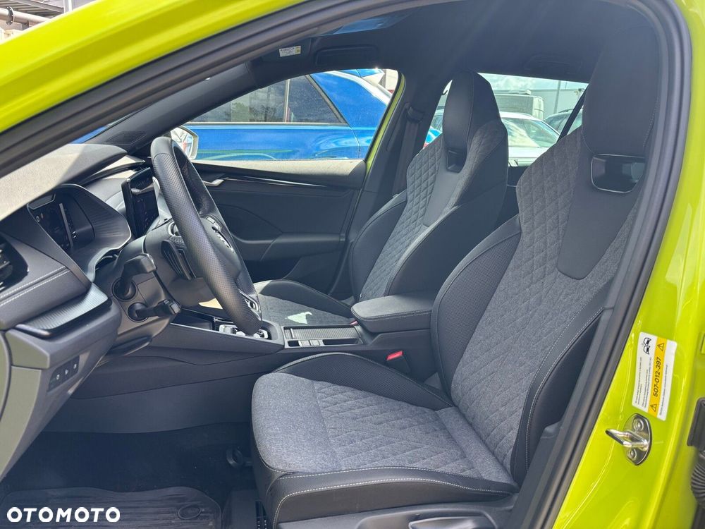 Skoda Octavia 1.5 TSI mHEV Sportline DSG - 4