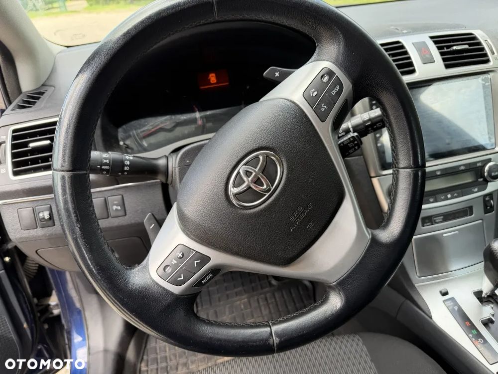 Toyota Avensis 1.8 Sol plus NAVI MS - 11