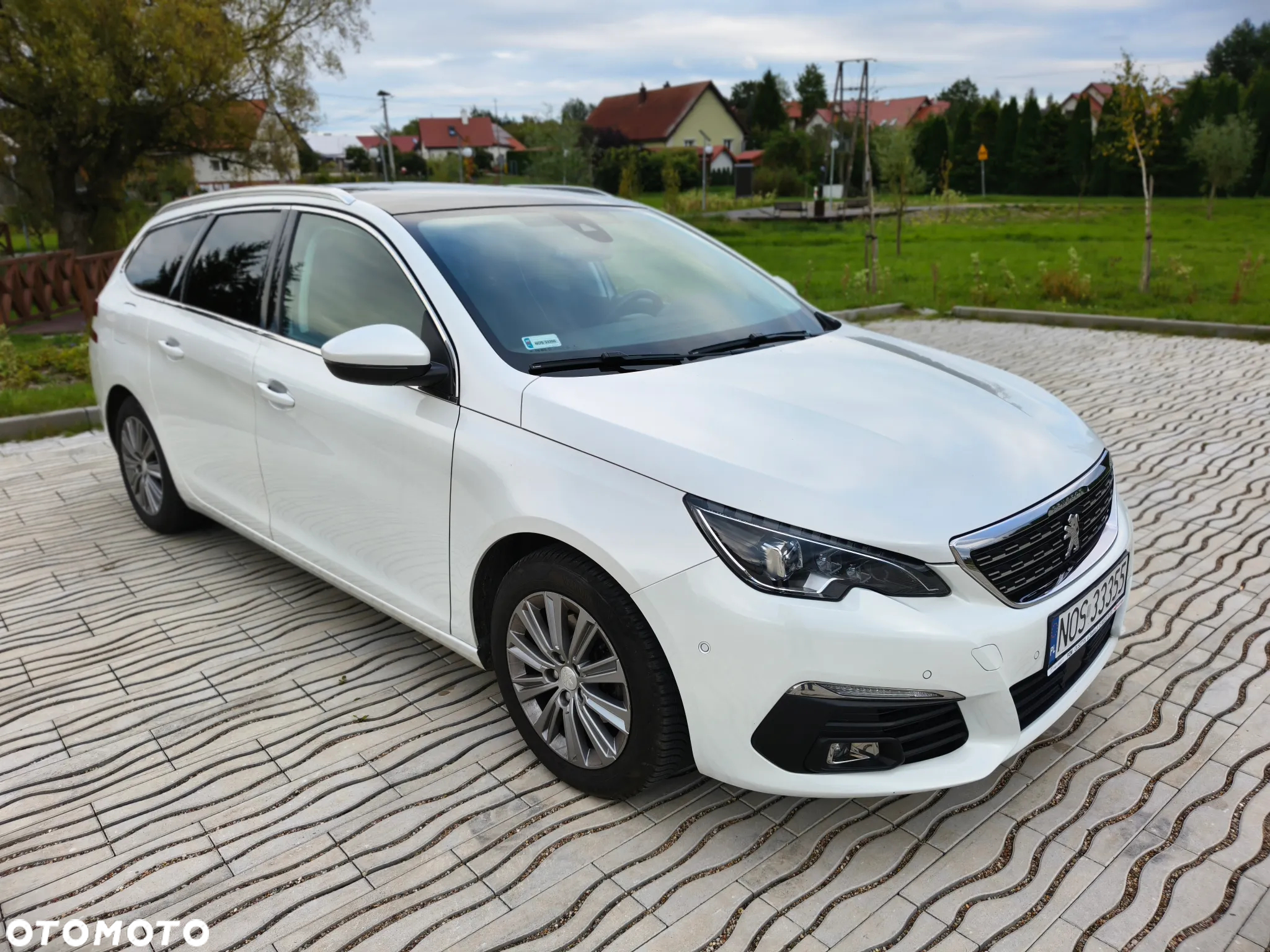 Peugeot 308 SW 1.2 PureTech GPF Allure Pack S&S - 5