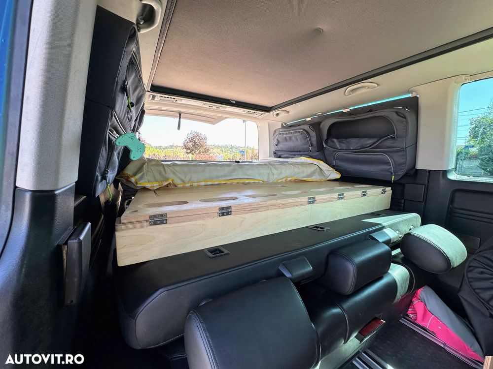 Volkswagen Multivan - 23