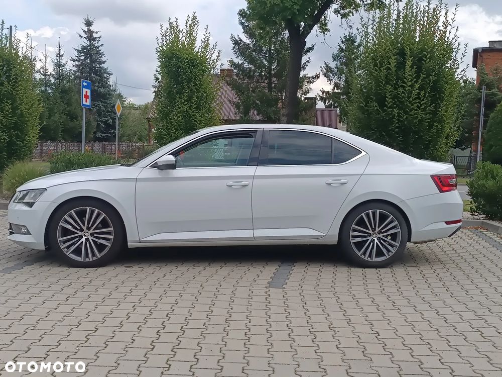 Skoda Superb 2.0 TDI 4x4 DSG Sportline - 6