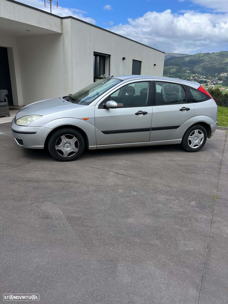 Ford Focus 1.8 TDdi Comfort - 3