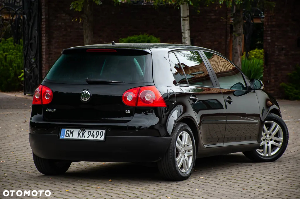 Volkswagen Golf 1.6 Comfortline - 16