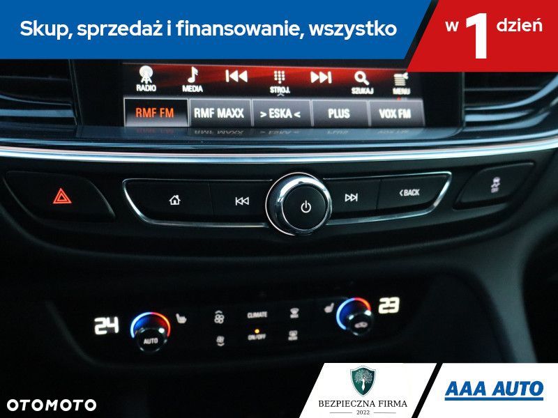Opel Insignia - 17