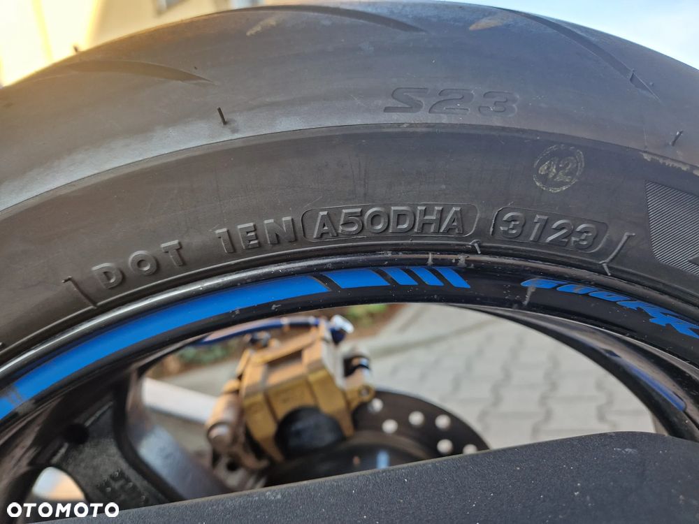 Honda CBR - 9