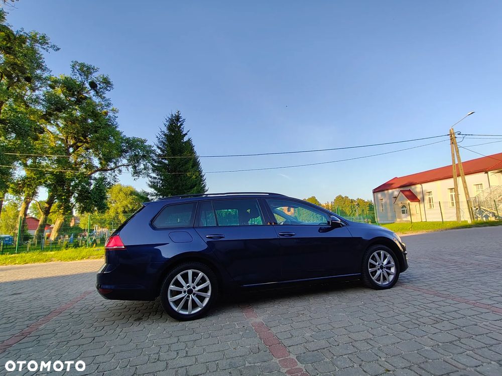 Volkswagen Golf - 28