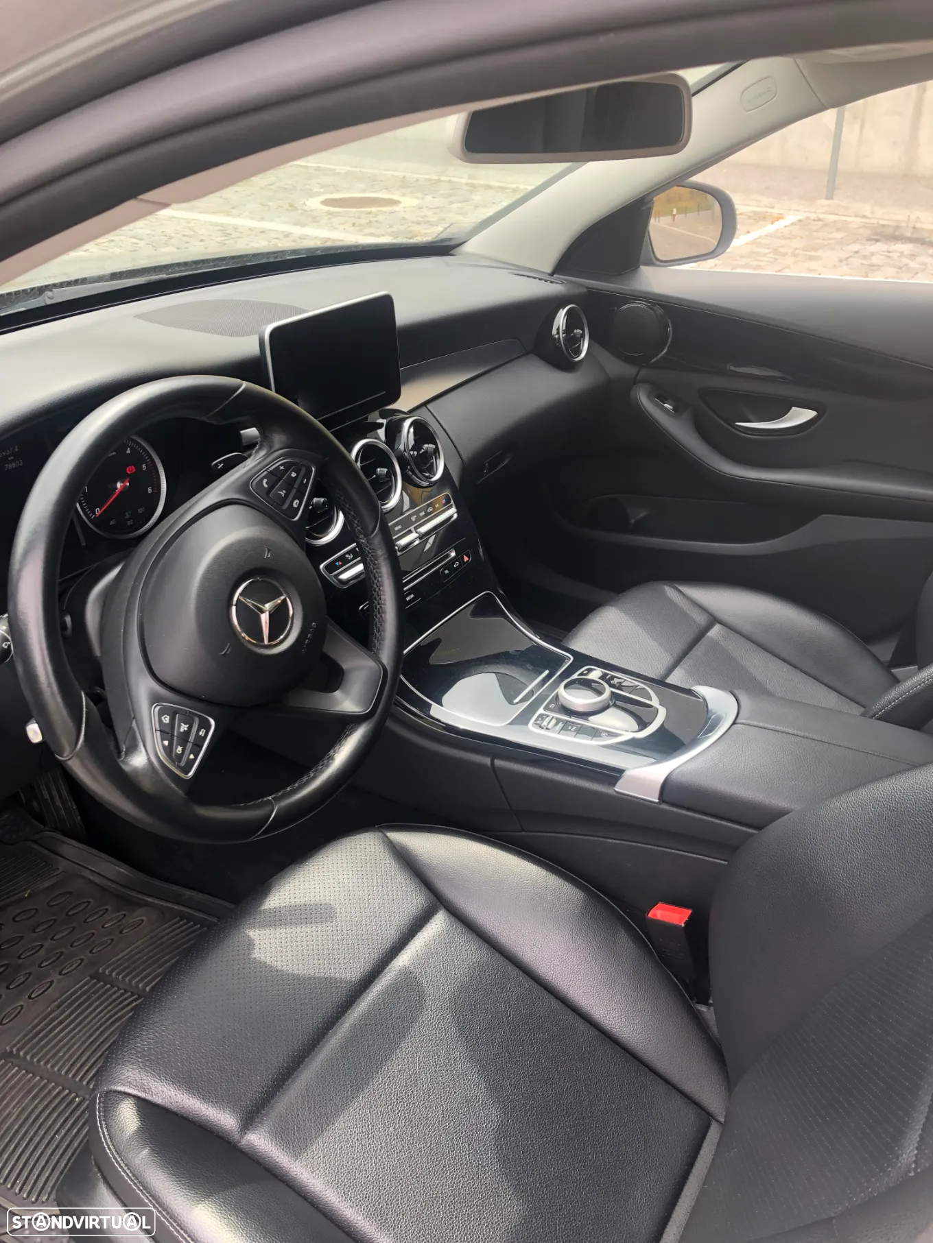 Mercedes-Benz C 200 - 6