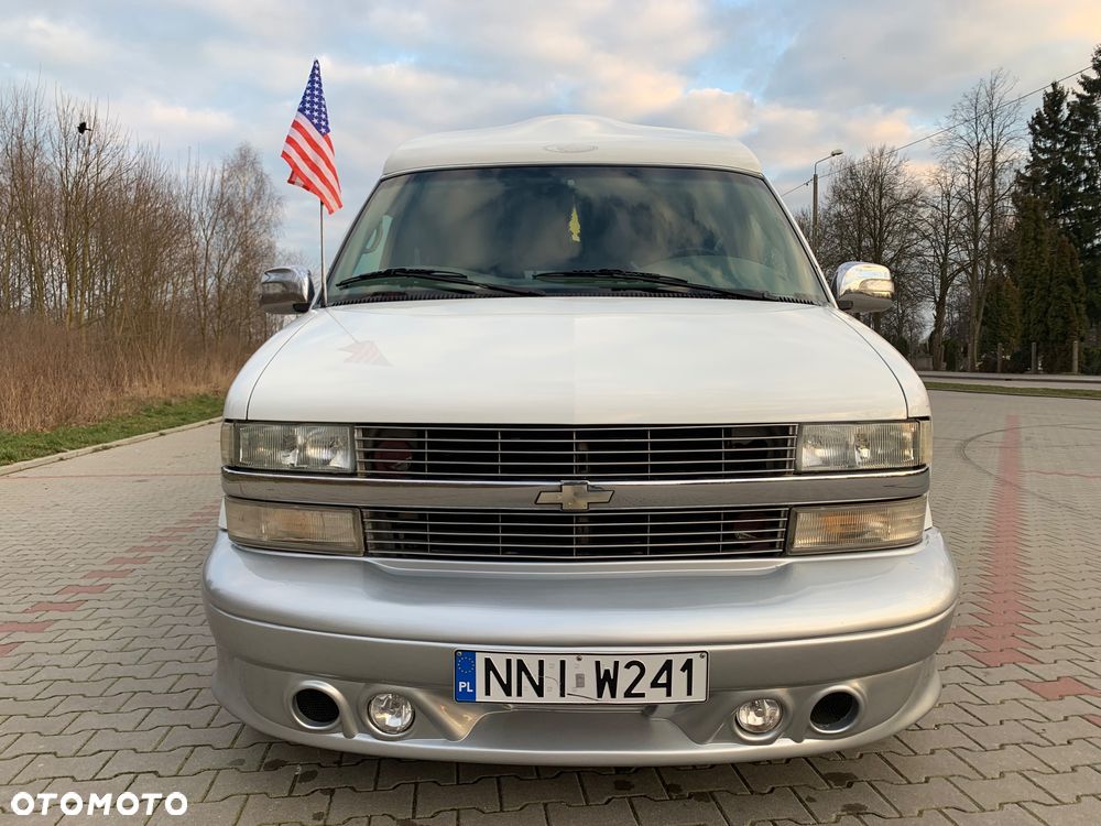 Chevrolet Astro - 33