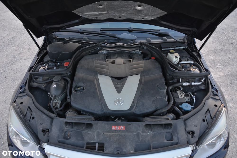Mercedes-Benz Klasa C 320 CDI DPF 4Matic 7G-TRONIC Avantgarde - 19