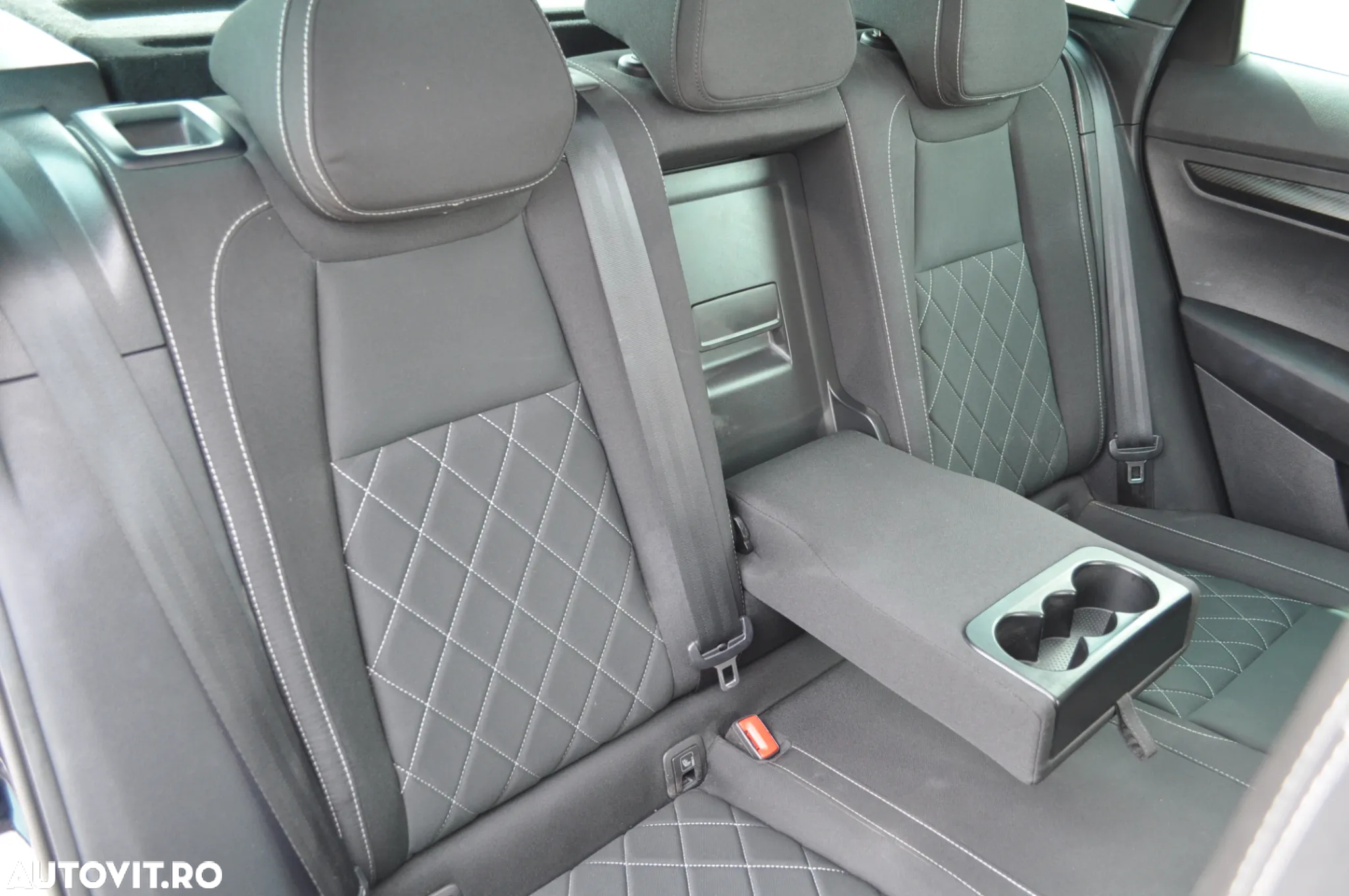 Skoda Karoq 2.0 TDI SCR Sportline - 23