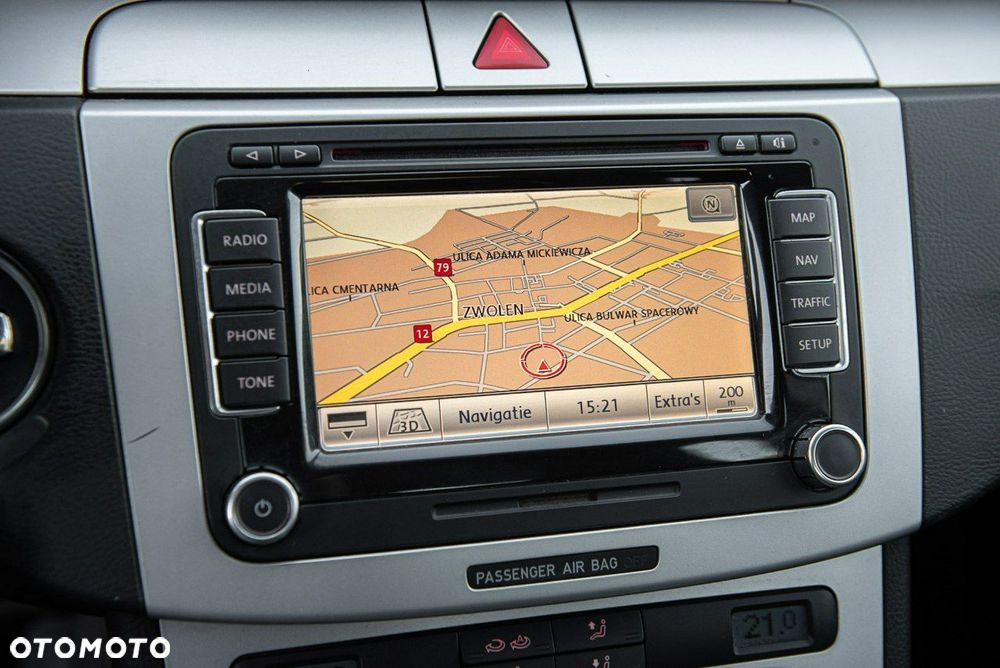 Volkswagen Passat 1.9 TDI Highline - 20