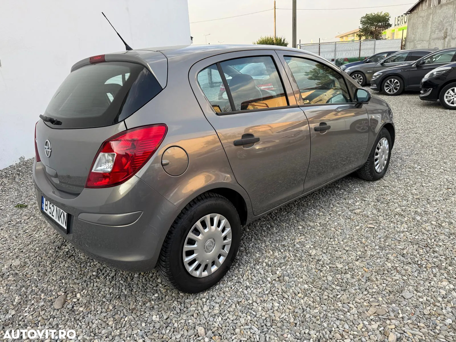Opel Corsa 1.2 Enjoy - 3