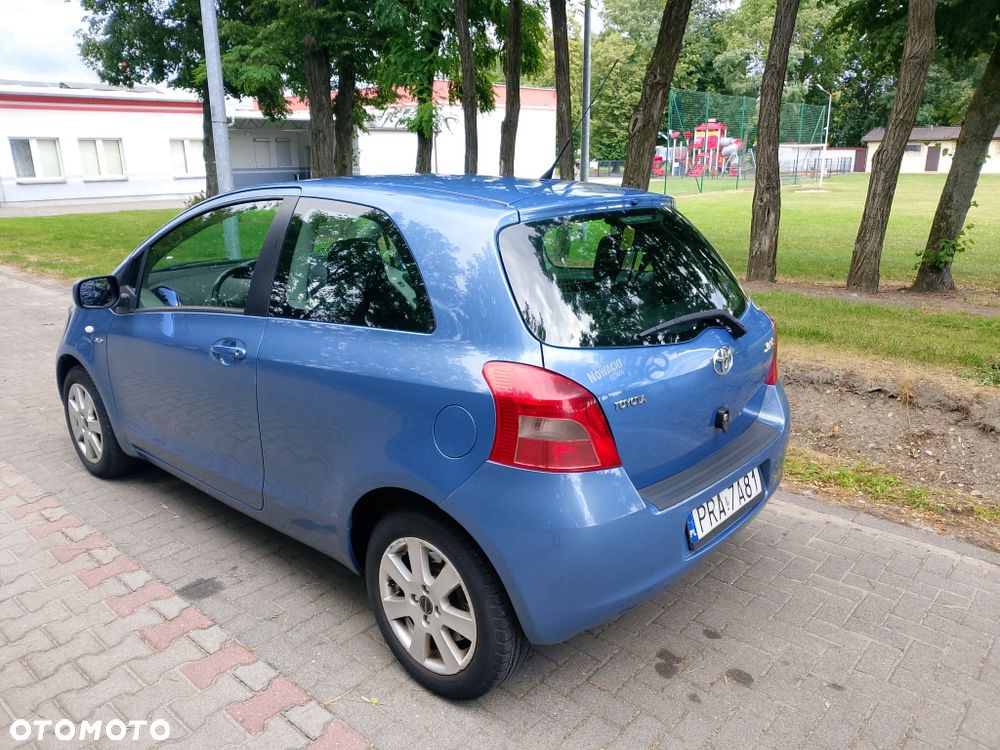 Toyota Yaris - 7