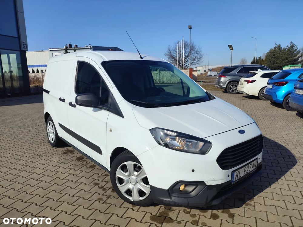 Ford Transit Courier - 1
