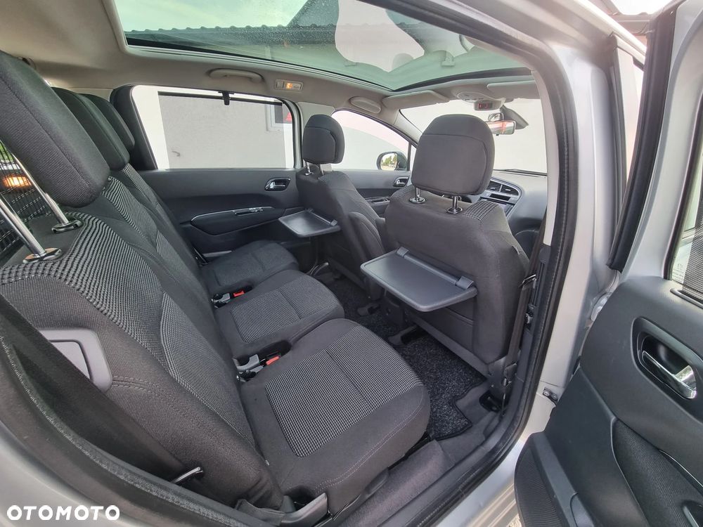 Peugeot 5008 1.6 HDi Premium - 12