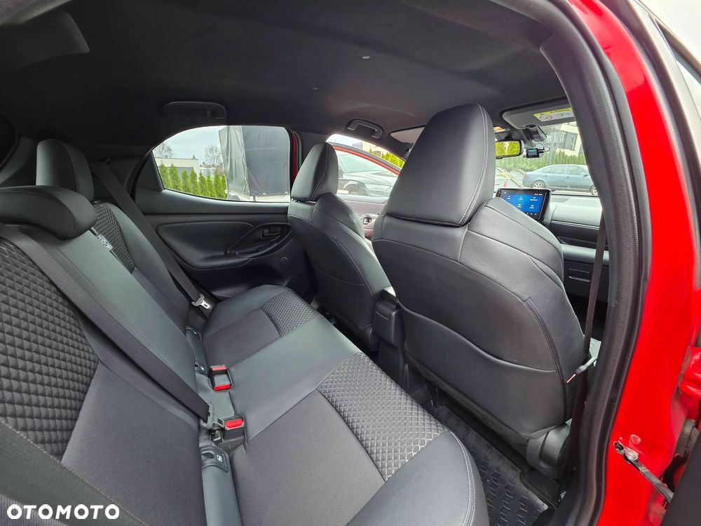 Toyota Yaris Hybrid 1.5 Style - 11