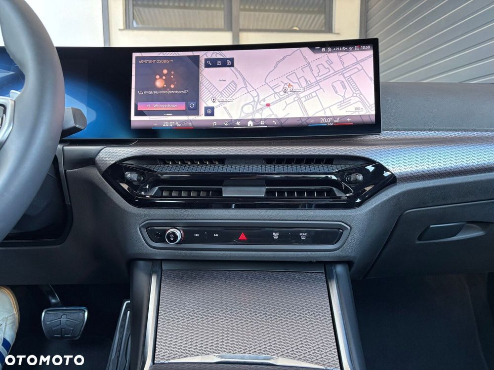 BMW Seria 3 330i xDrive M Sport sport - 23