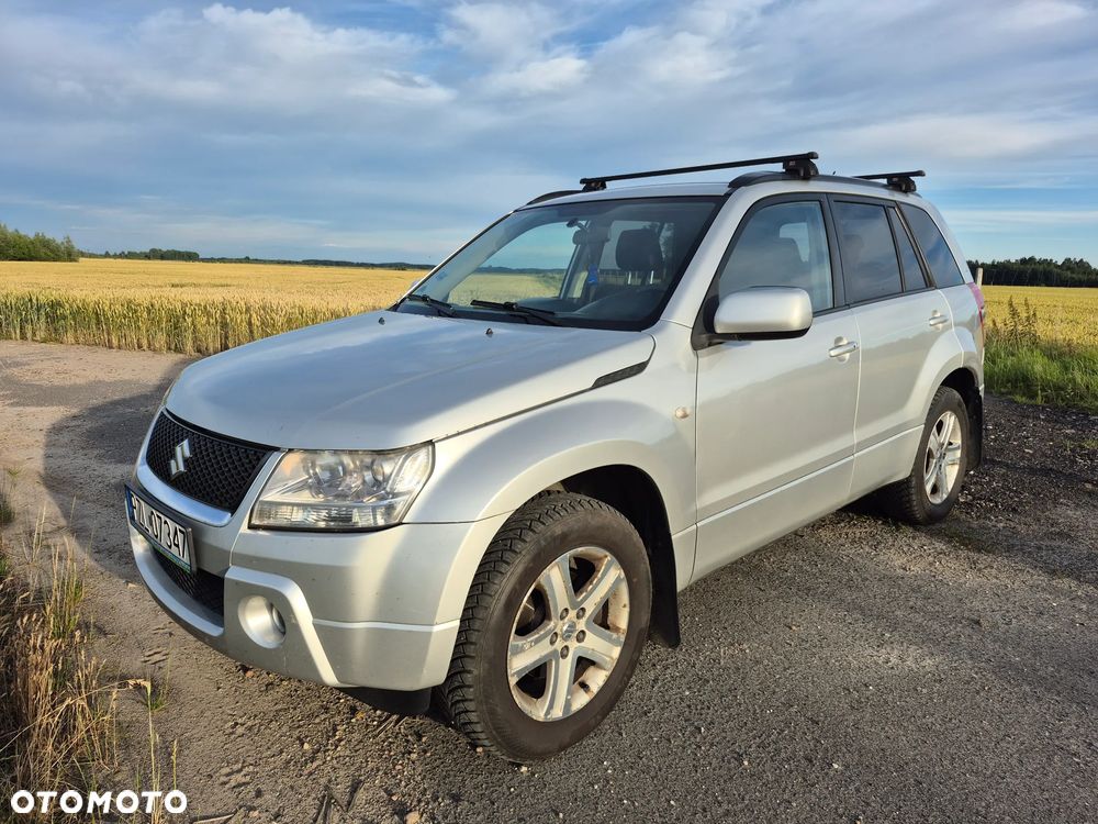 Suzuki Grand Vitara 2.0 - 4