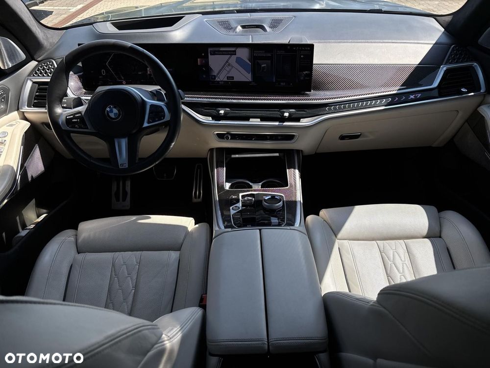 BMW X7 - 15