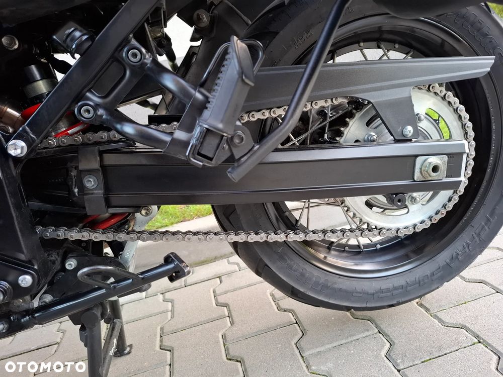 Suzuki V-STROM - 19