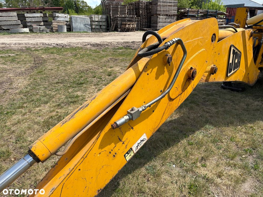 JCB 4CX - 16