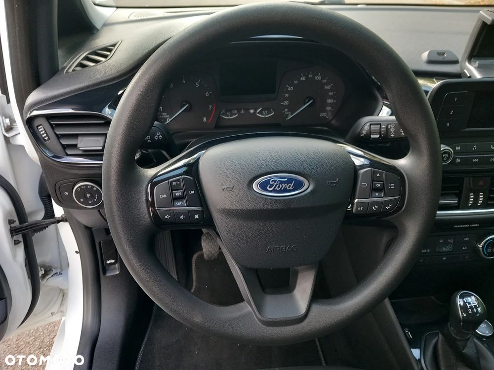 Ford Fiesta 1.1 S&S COOL&CONNECT - 18