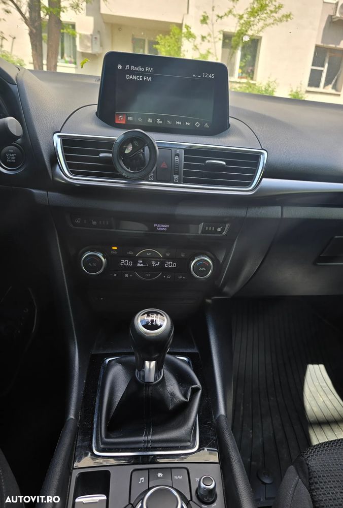 Mazda 3 G120 Revolution - 5
