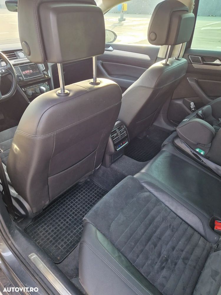 Volkswagen Passat - 8