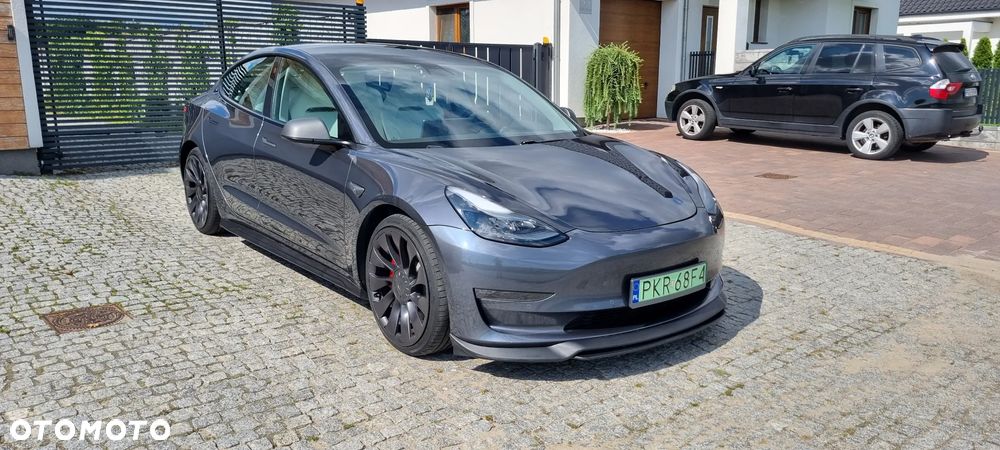 Tesla Model 3 - 2