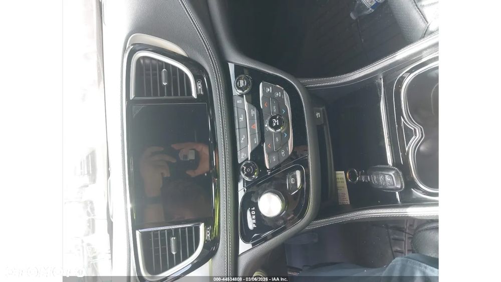 Chrysler Pacifica - 14