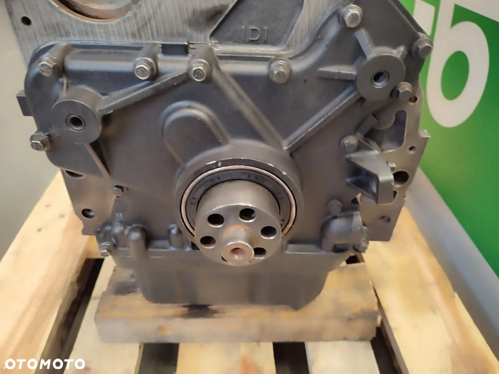 Silnik F4GE CASE 580 - 11