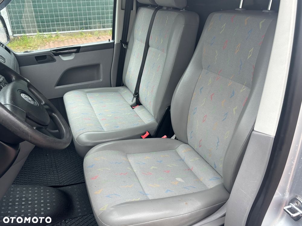 Volkswagen Transporter - 9