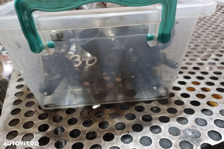 Injector motorina 1.9 DCI 8200389369 0445110230 Renault Megane 2 [200 - 3