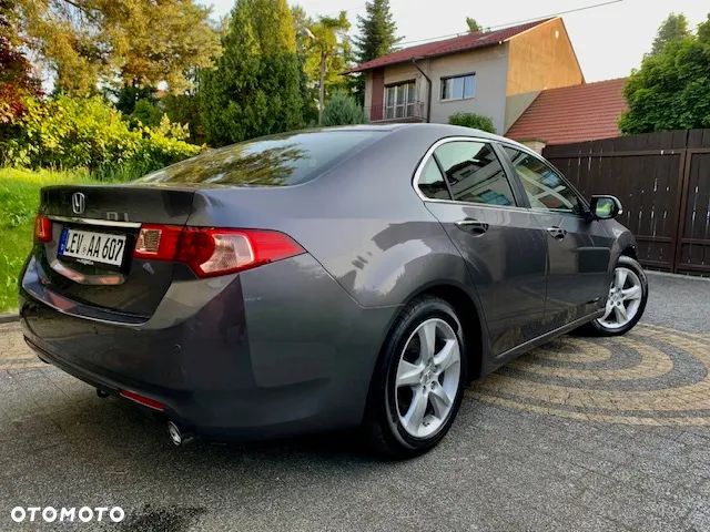 Honda Accord 2.0 Lifestyle - 4