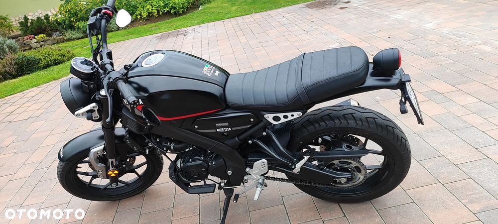 Yamaha XSR - 5