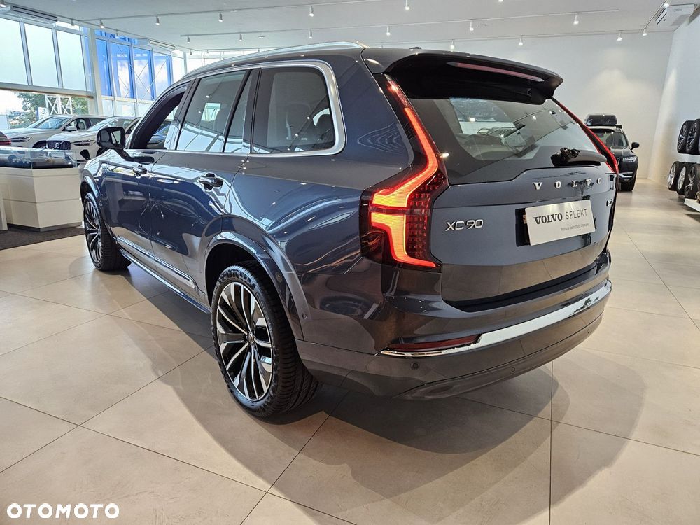 Volvo XC 90 - 8
