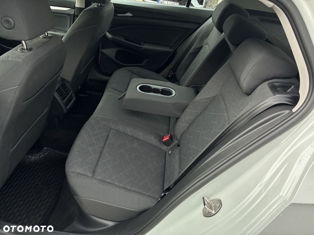 Volkswagen Golf 1.5 TSI EVO Life - 16