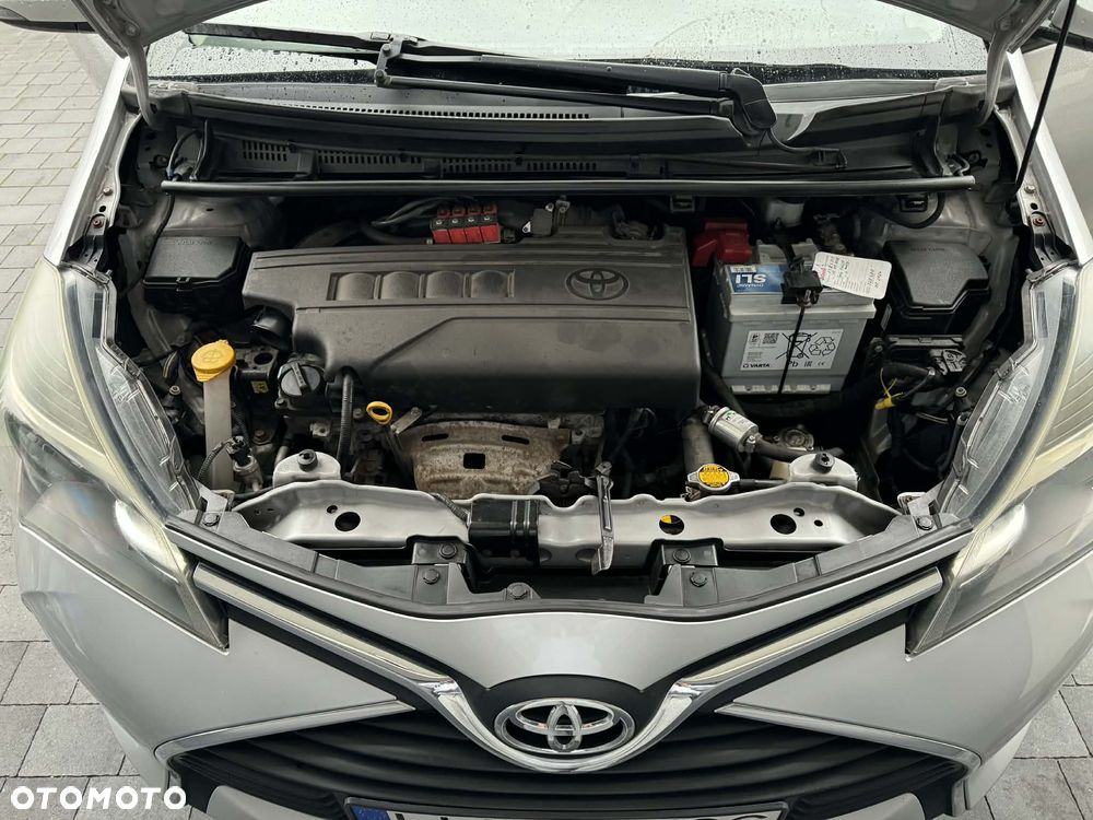 Toyota Yaris 1.33 Premium - 16