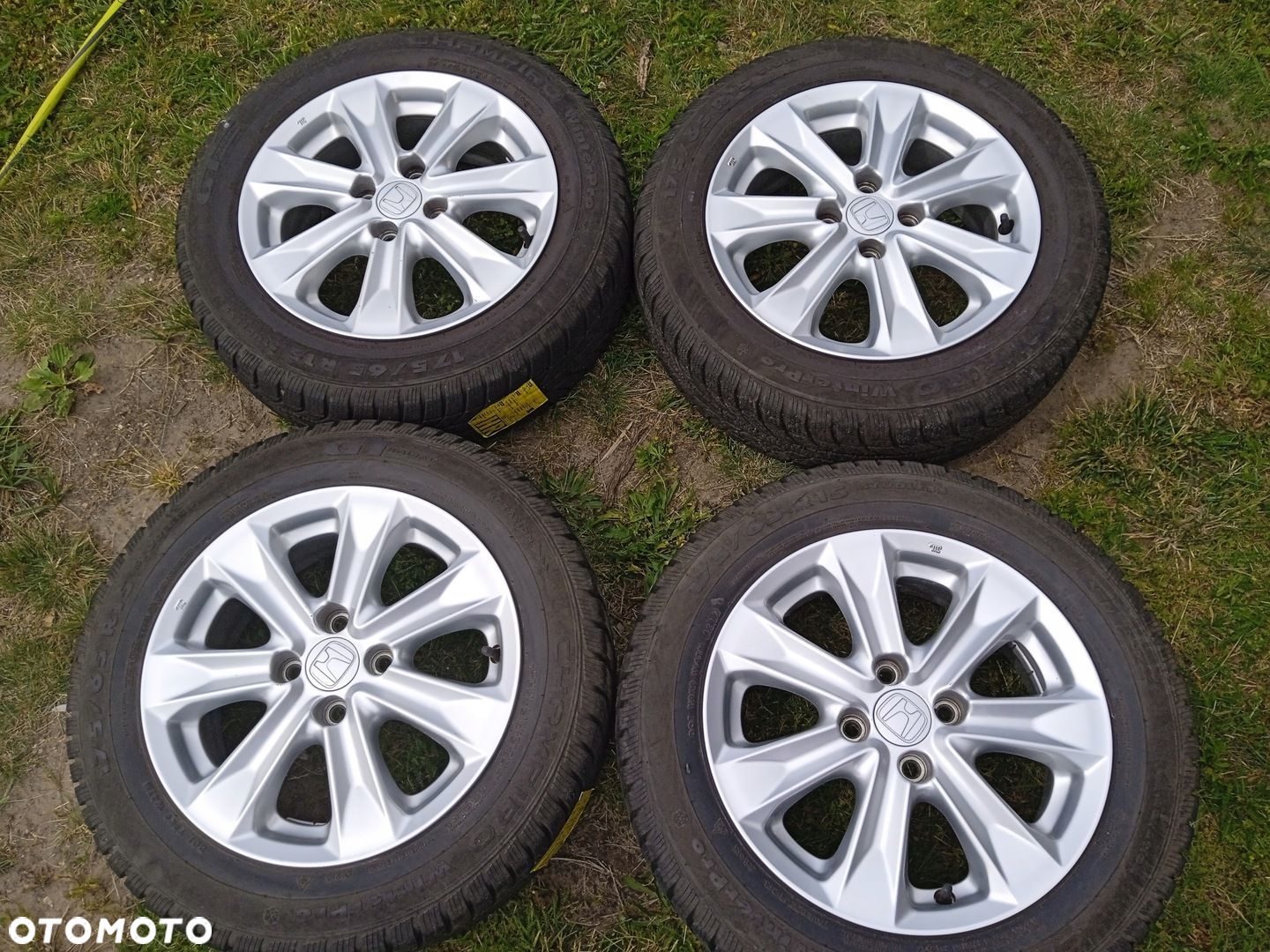 Felgi aluminiowe 4x100 Honda Insight JAzz Opony zimowe 8 mm. - 1