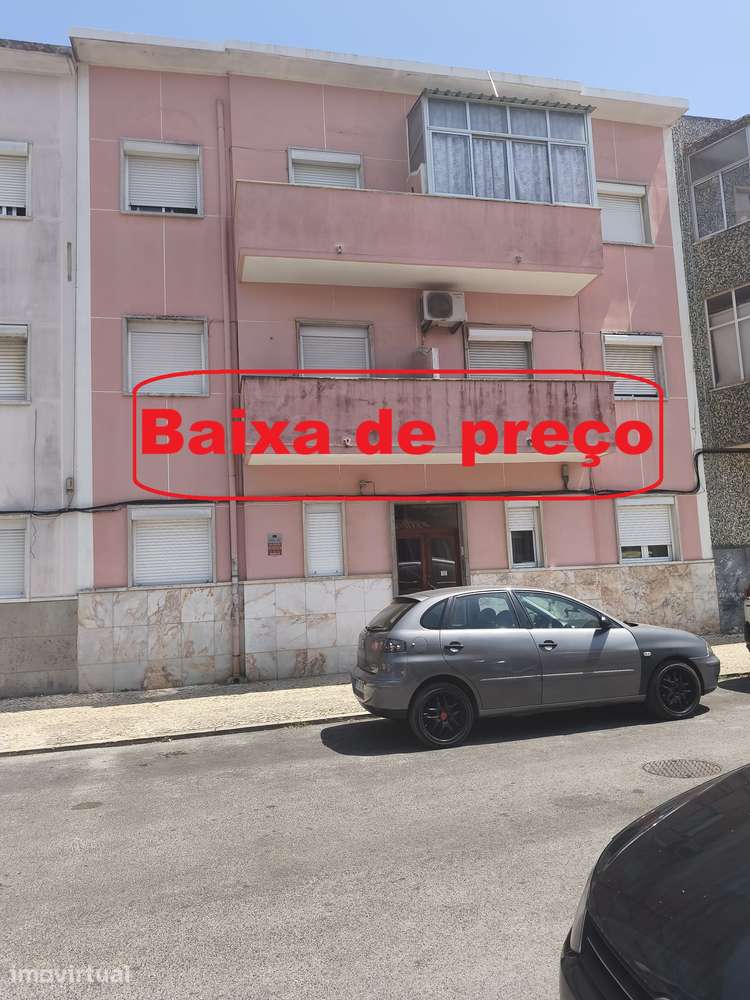 Apartamento T2 no centro da Amadora