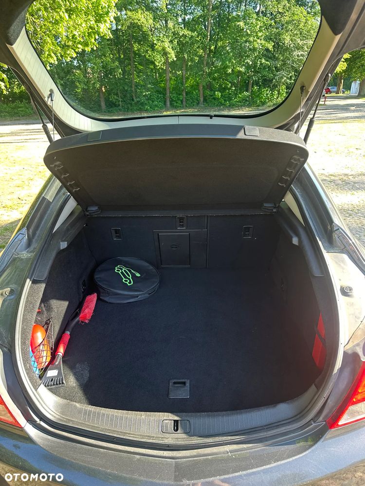 Opel Insignia 1.8 - 3